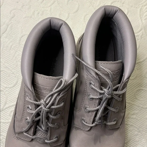 Timberland Women’s Nellie Chukka Light lavender ankle boots. 9. Nearly New. - Picture 5 of 14